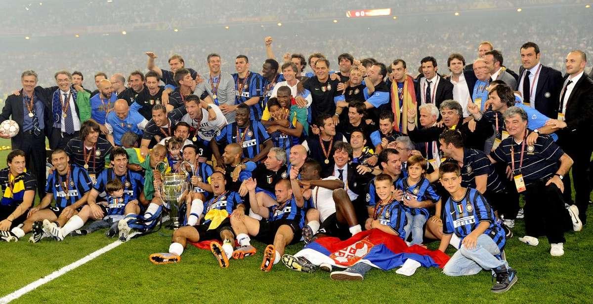 Un triplete di francobolli da San Marino