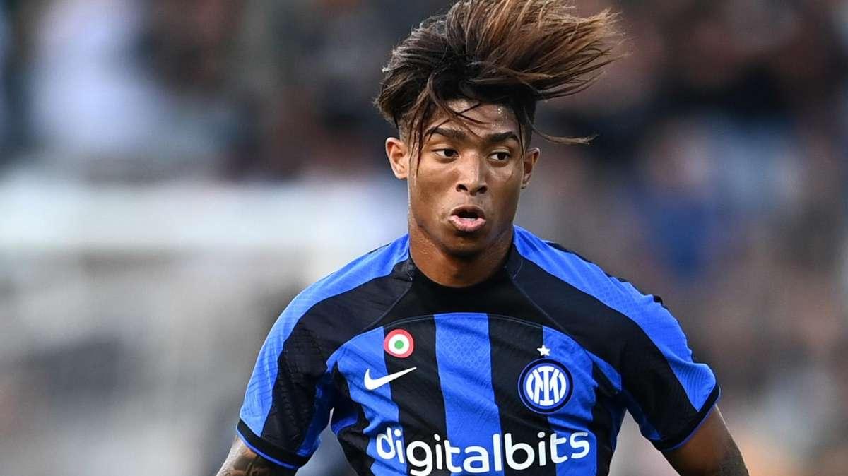 FcIN - Salcedo verso il Bari: summit per chiudere l'affare, c'è un nodo da sciogliere