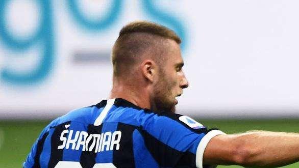 Covid-19, secondo positivo in casa Inter: dopo Bastoni anche Skriniar. Si aspetta l'esito del secondo tampone
