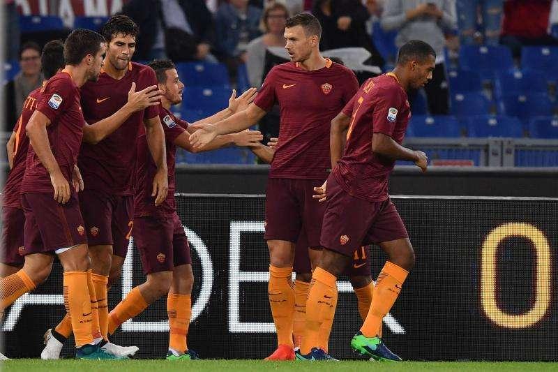 Banega non basta: Dzeko e Manolas piegano l'Inter dopo tante emozioni