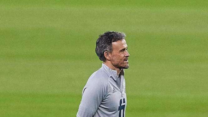 Luis Enrique: "Un abbraccio a Eriksen, alla famiglia e alla Danimarca. Speriamo per un pronto ritorno in campo"