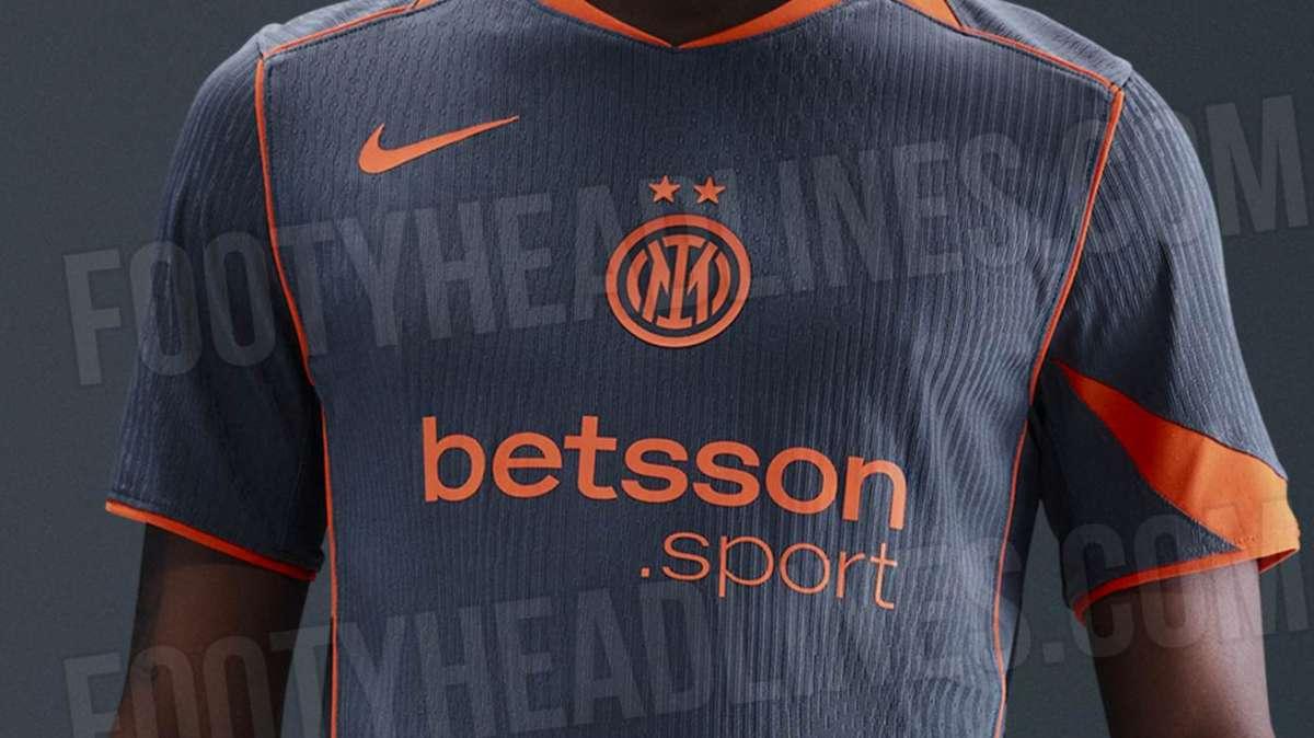 Footy Headlines - Indiscrezioni sulla terza maglia 2025/26: blu, arancio e ritorno alla Total 90