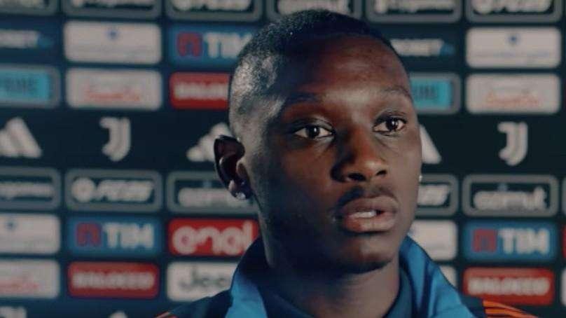 Juventus, Kolo Muani: "Contro l'Inter sarò faccia a faccia col mio amico Thuram. Ma nei derby..."