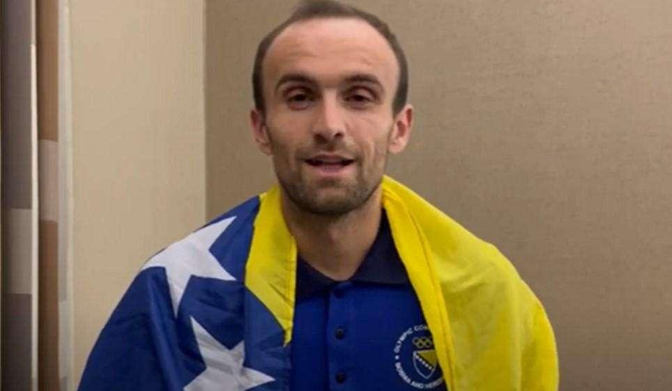 Ospite speciale nel ritiro della Bosnia: Dzeko accoglie il mezzofondista Amel Tuka