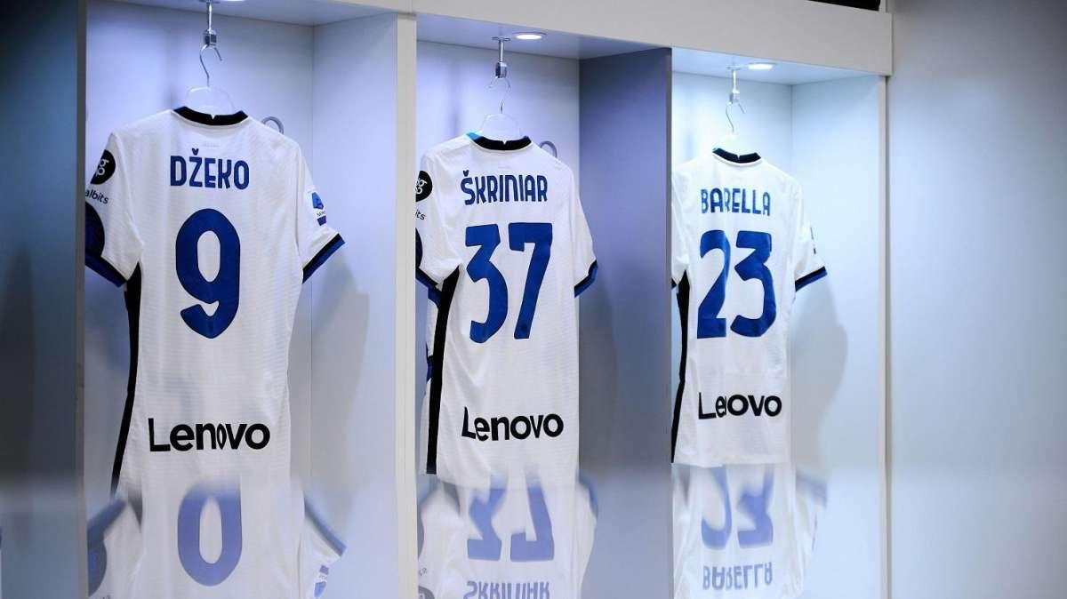 FOTO - Inter, contro il Napoli in maglia Away: le prime immagini dallo spogliatoio del Maradona