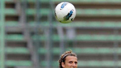 Adriano via, il Corinthians ha cercato Forlan ma...