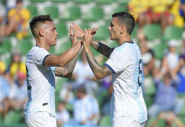 Valanga Argentina, 6 gol all'Ecuador. Lautaro-Paredes, battibecco per il rigore poi l'abbraccio