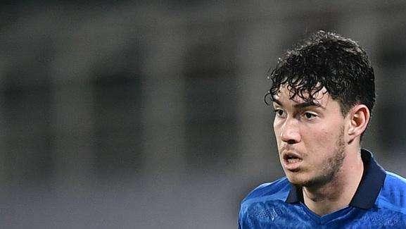 FcIN - Bastoni brilla in azzurro. Valutazione schizzata in alto, ora il rinnovo. E c'è un retroscena da... un milione
