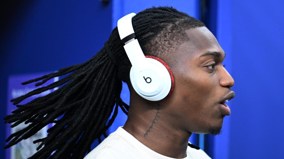 UFFICIALE - Leao lascia il Milan e firma con il Galatasaray
