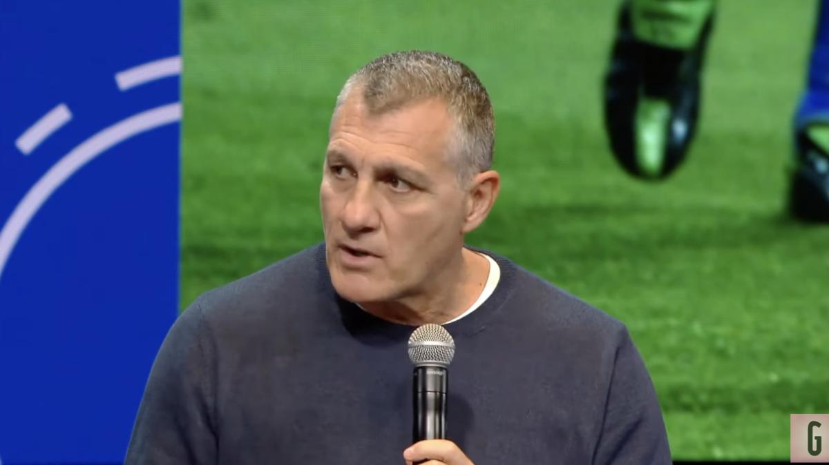 Vieri e l'arbitro Moreno: "Alcuni miei amici mi chiedono: 'perché non gli hai spaccato la faccia?'"