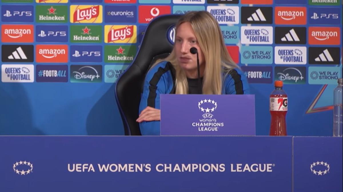 Santi: "Io capitana nella prima vittoria in UWCL, sono orgogliosa"
