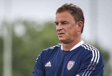 Cagliari, Semplici: "Il futuro di Nandez non dipende da me"