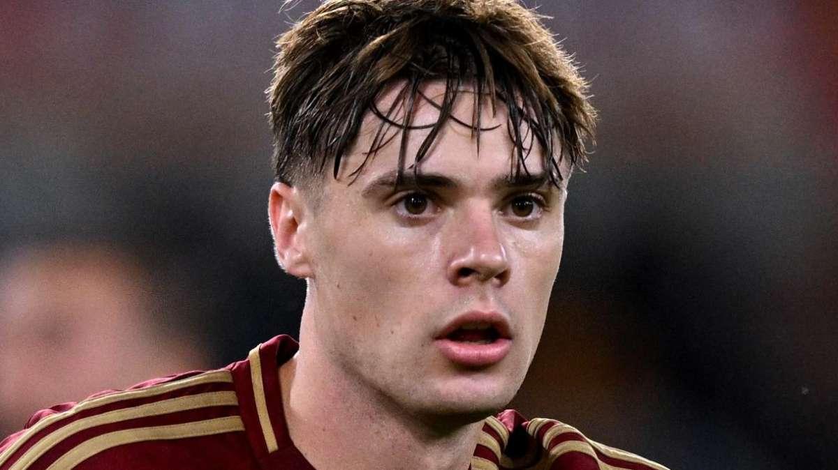 Zalewski saluta la Roma: "Ho indossato la tua maglia una vita intera. Comunque vada a finire... Grazie di tutto"