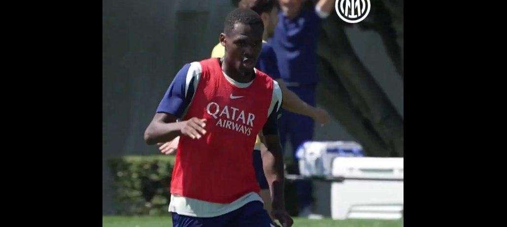 VIDEO - Bonny scalpita, domani l'esordio con l'Inter? Prime giocate in allenamento