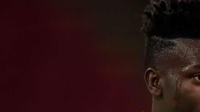 Onana stuzzicato da un tifoso: “Forza Milan”. La reazione dell’ex portiere dell’Inter