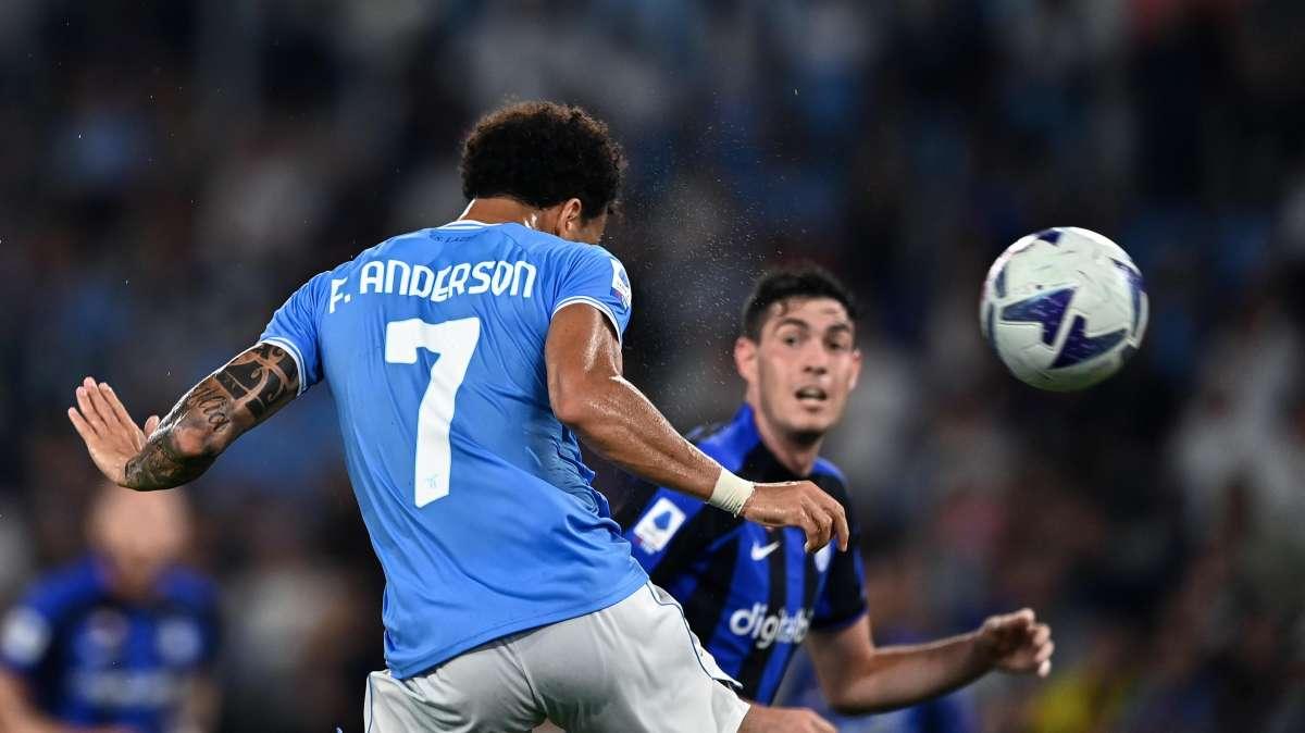 Felipe Anderson avverte: "Alla ripresa dovremo recuperare punti persi e spingere fino in fondo per l'obiettivo"