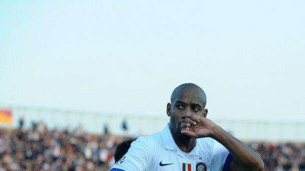 "Quant'è forte Maicon". Gli auguri dell'Inter per i 42 anni del Colosso