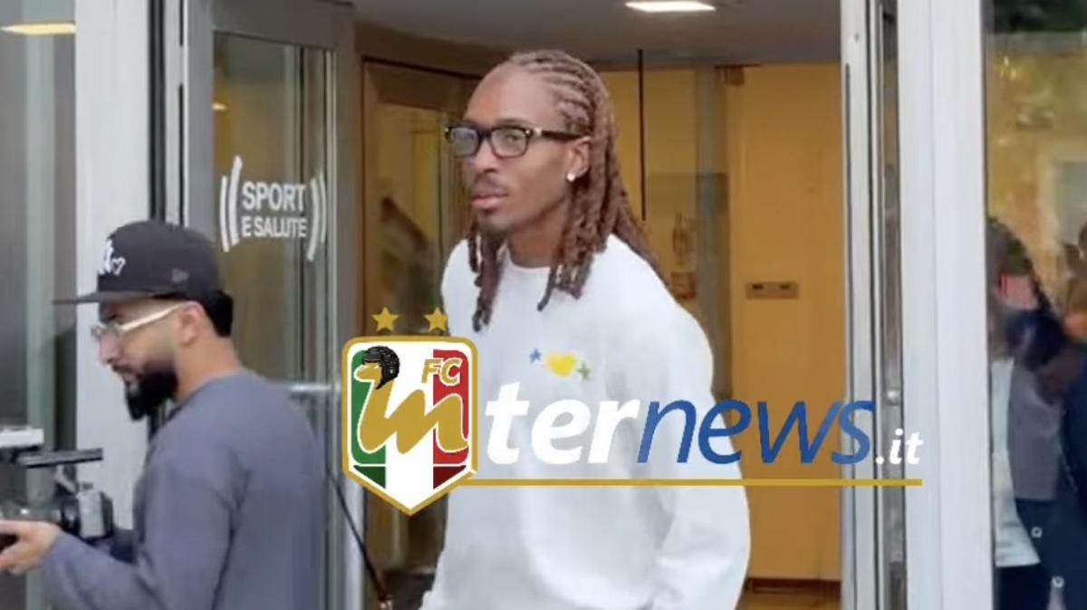Spence, visite mediche completate. L'inglese atteso in sede per le firme