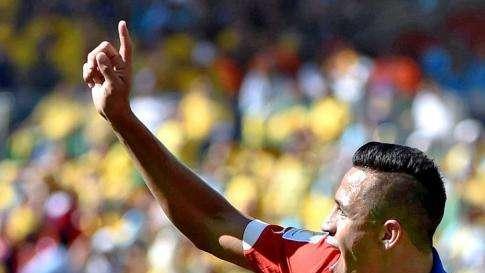 From UK - Juve, Inter e Napoli interessate a Sanchez, ma lo stipendio è un problema