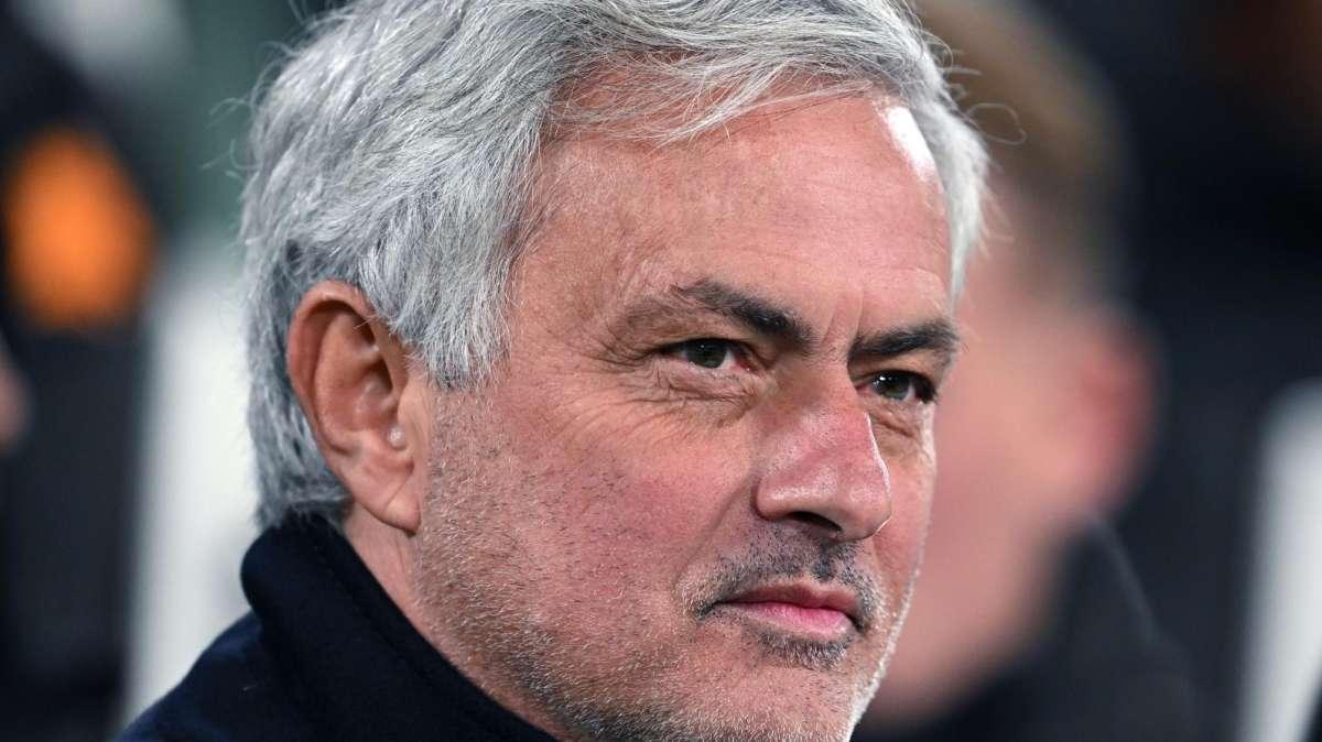 Mourinho punge: "Se puniscono il City, ho una chance di vincere la Premier League con lo United"