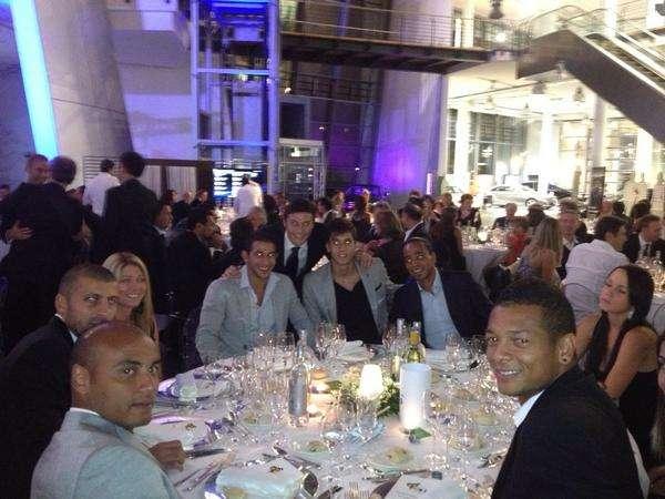 FOTO - I sudamericani a cena per la Fundacion Pupi