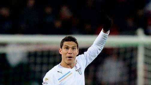 Hernanes ci crede: "Fermiamo la marcia dell'Inter"