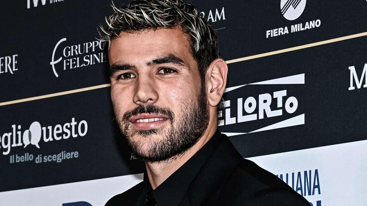 Milan, Theo Hernandez: "Volevamo lo Scudetto e l'abbiamo ottenuto, abbiamo lavorato tanto in questi anni"