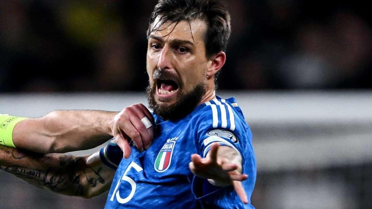 Acerbi rincuora Scalvini: "Sbagliano tutti, è un buon giocatore che può diventare forte"