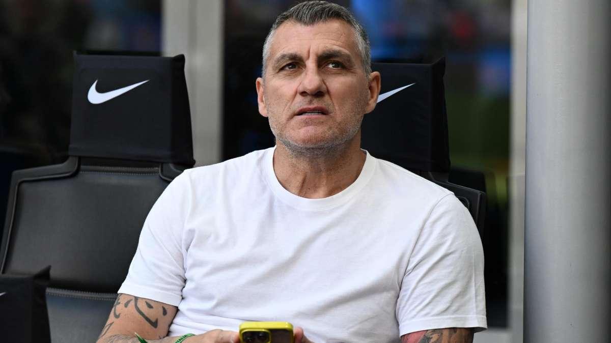 L'Inter festeggia i 51 anni di Vieri e ricorda: "Potenza e senso del gol, è il decimo marcatore della storia interista"