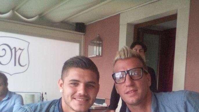 Icardi, tweet al veleno per Maxi: "Per il vostro amico"