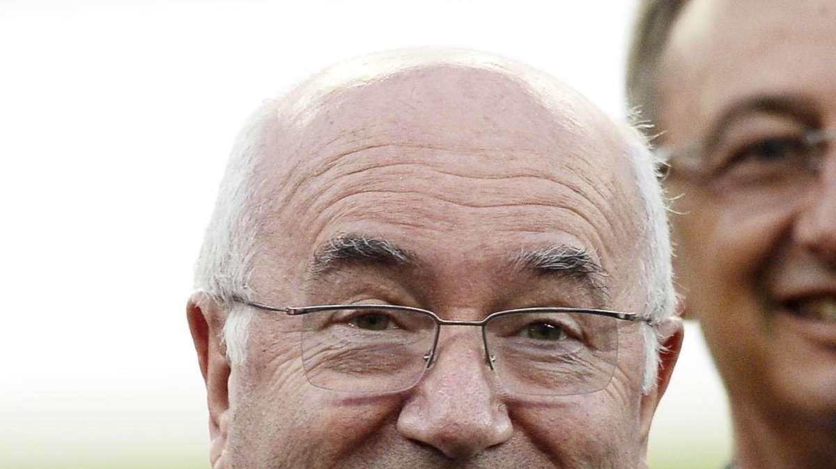 Tavecchio: "Riforma tornei, madre di ogni battaglia"