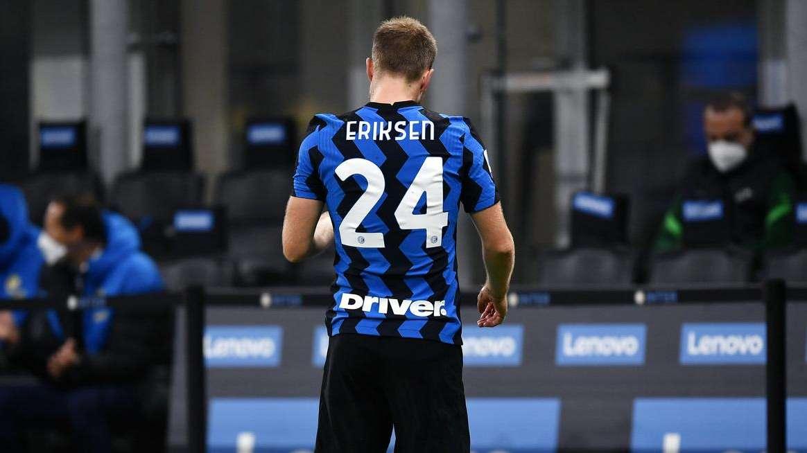 GdS - Eriksen in campo a 2' dalla fine: i social si scagliano contro Conte 