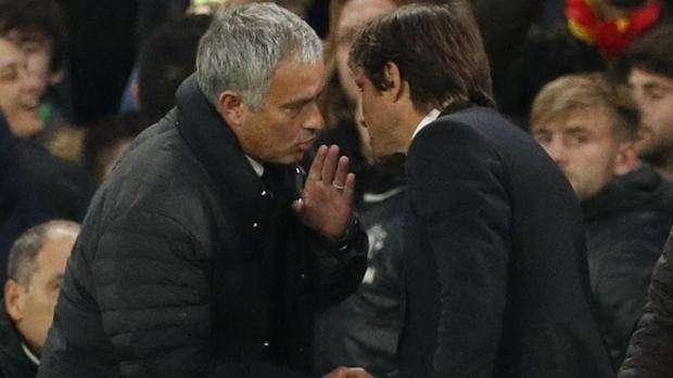 Mourinho 'benedice' Conte all'Inter. Intanto i due si contendono il premio di manager di aprile in Premier