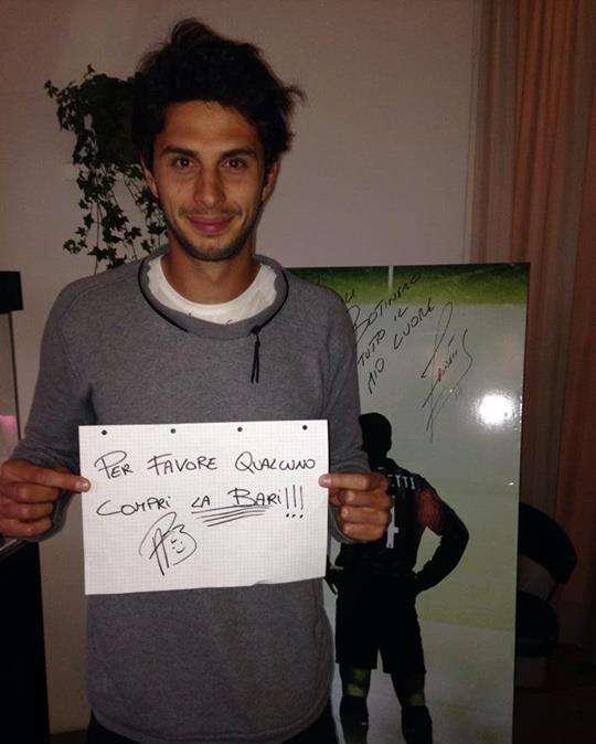 FOTO - Anche Ranocchia si schiera per la Bari
