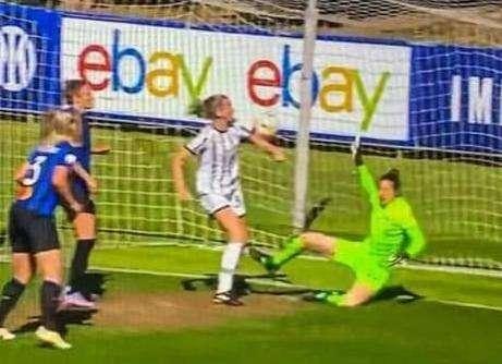 Derby d'Italia femminile, Inter-Juventus finisce 1-3. Da Rabiot-Vlahovic a Sembrant: la storia non cambia