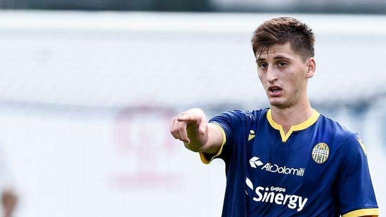 L'Arena - Kumbulla, il Chelsea offre 23 mln. Ma l'Inter resta favorita: due contropartite gradite al Verona
