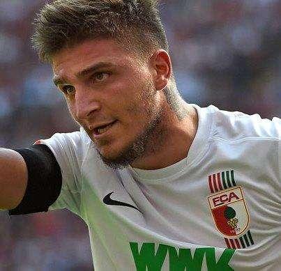 Nome nuovo dalla Germania per la difesa: spunta Stafylidis. "Ma adesso penso solo all'Augsburg"