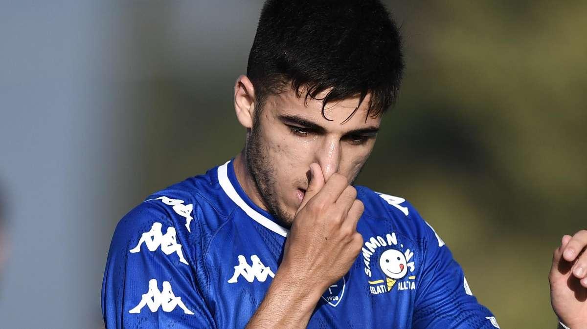 Parisi: "Fa piacere essere seguito da grandi club, ne parleremo a giugno"