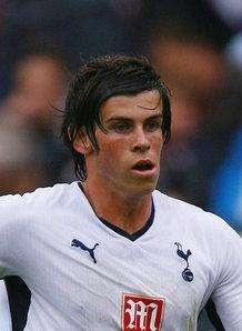 Il Real Madrid aumenta l'offerta per Bale. L'Inter...