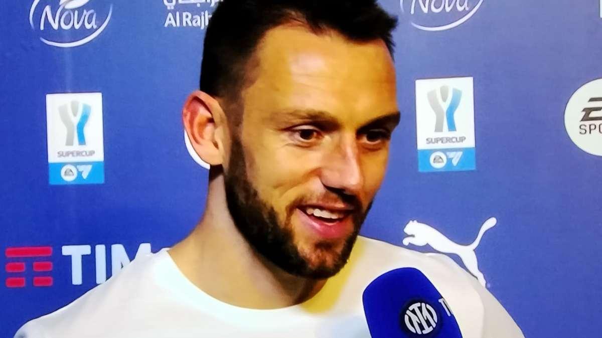 De Vrij a ITV: "Sollevare trofei e scrivere la storia è sempre emozionante. Ci darà voglia di vincere ancora"