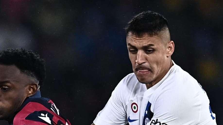 Bologna-Inter, le pagelle - Grande prova del tridente difensivo. Sanchez spettatore nella ripresa