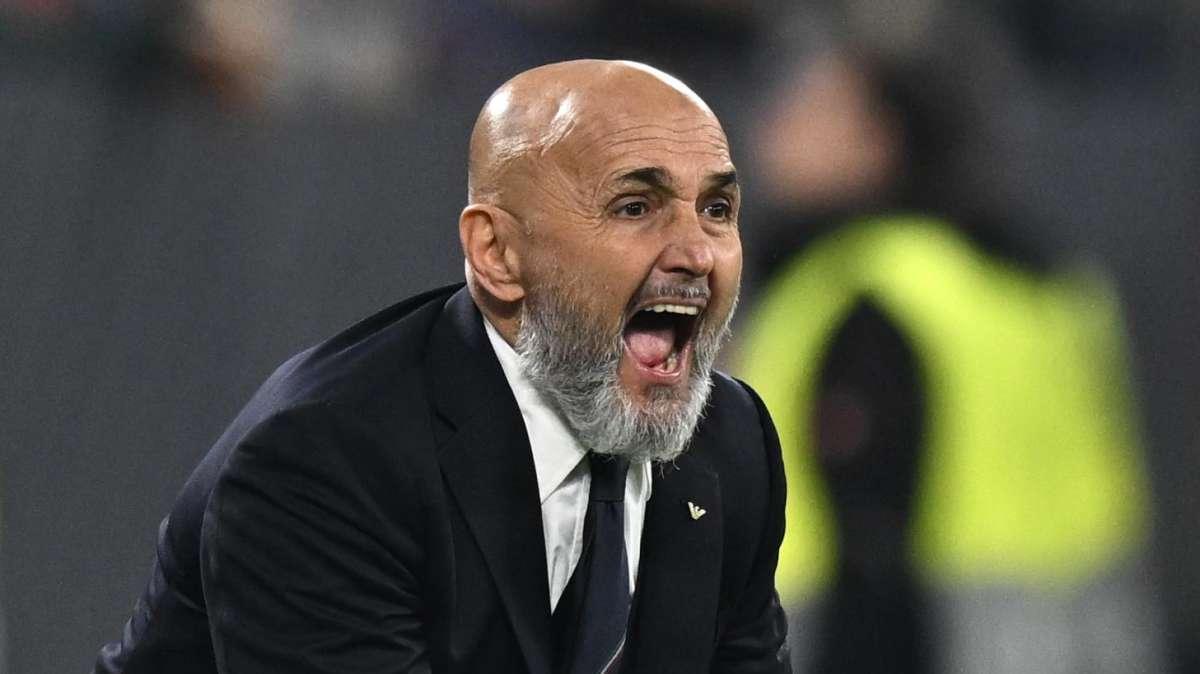 Nazionale, Spalletti: "Un giorno Acerbi mi spiegherà dove gli ho mancato di rispetto. Like di Mancini? Penso che..."