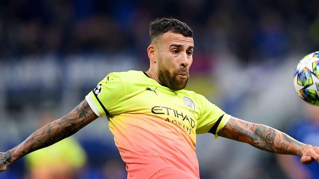 Repubblica - Inter, spunta il nome di Otamendi per il dopo Godin: è sfida alla Lazio