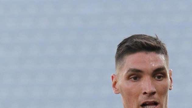 Torna a far capolino l'idea Milenkovic. Possibile derby di mercato per il difensore viola