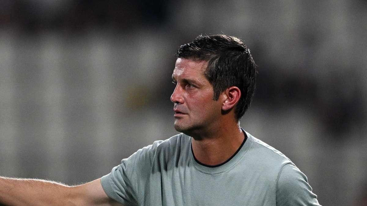 Sky - Chivu studia l'undici di Amsterdam: chance per Martinez? Sucic e Frattesi scalpitano, rientra Dimarco dal 1'