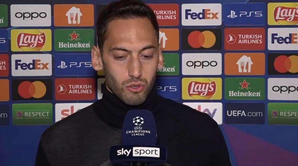 Calhanoglu a Sky: "Siamo carichi, ho visto molto bene la squadra dopo il ko con lo Spezia" 