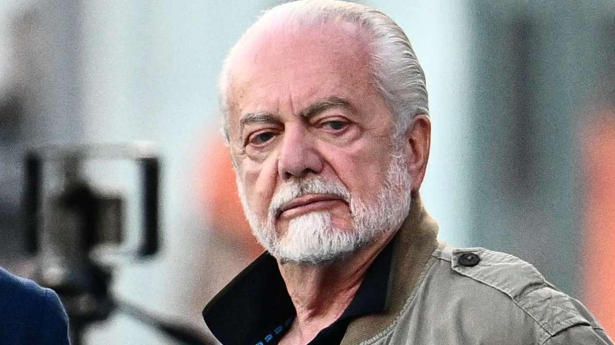De Laurentiis carica il Napoli dopo il KO di Como: "Un punto in meno dall'Inter non ci deve spaventare"