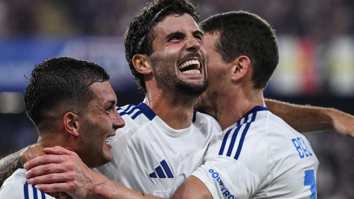 Cutrone risponde a Piccoli: Cagliari e Como pareggiano 1-1 all'Unipol Domus 