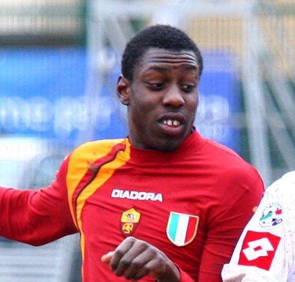 Okaka vorrebbe Balotelli in nazionale