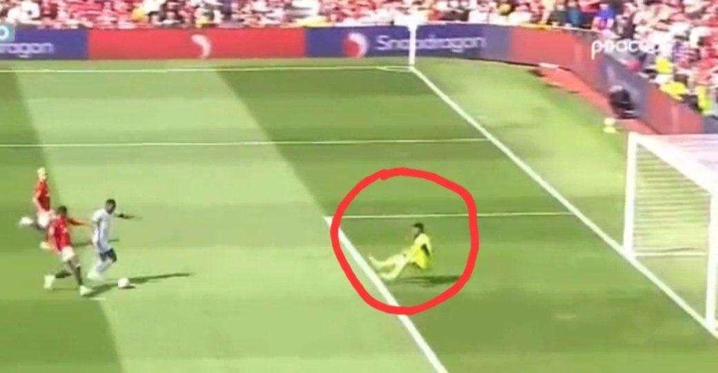 VIDEO - Onana, altro passaggio a vuoto: Awoniyi lo fa sedere senza neanche una finta